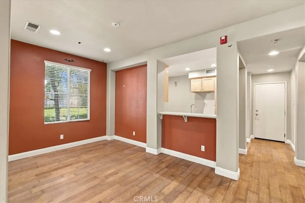 28165 Ashbrook Valencia, CA 91354