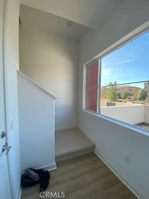 1055 Cadence Irvine, CA 92618