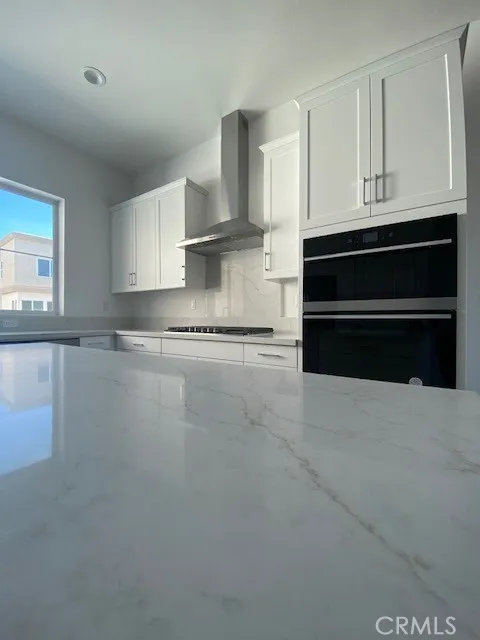 1055 Cadence Irvine, CA 92618