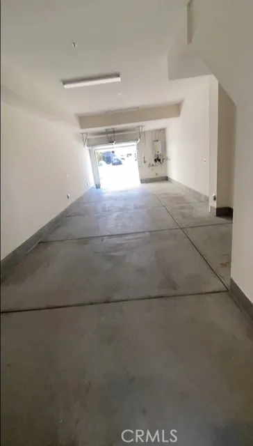 1055 Cadence Irvine, CA 92618