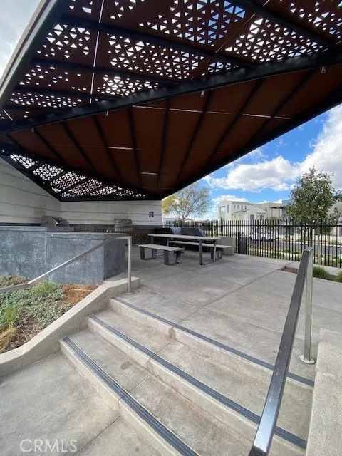 1055 Cadence Irvine, CA 92618