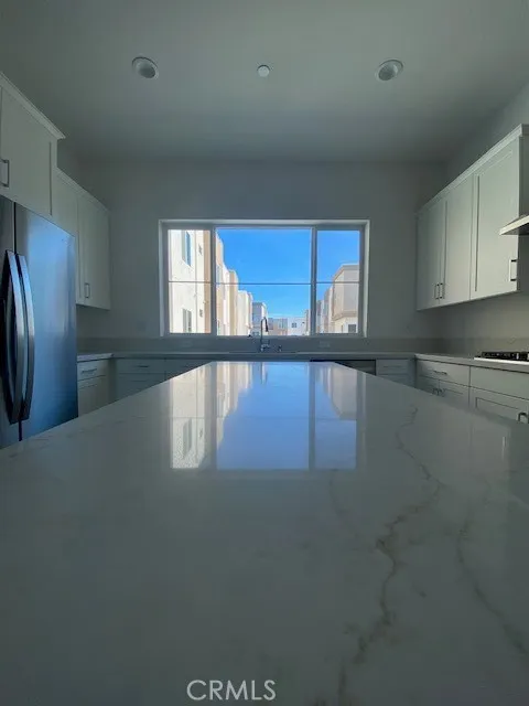 1055 Cadence Irvine, CA 92618