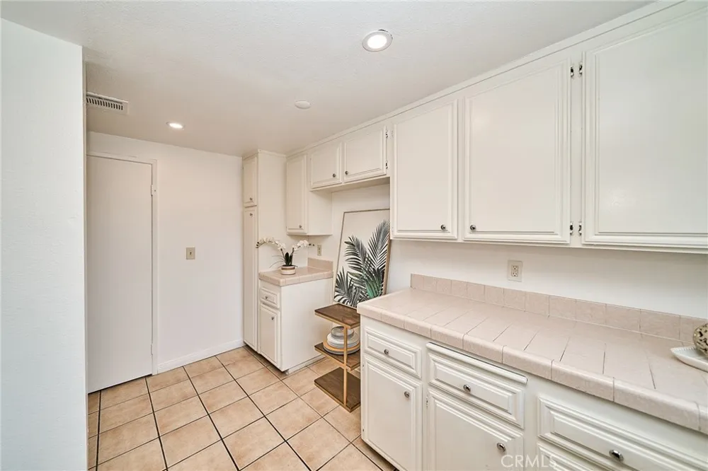 1417 S Marguerita Alhambra, CA 91803
