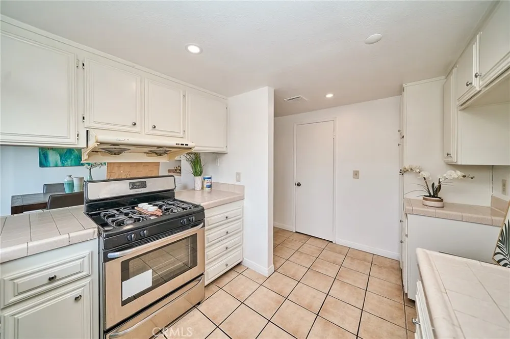 1417 S Marguerita Alhambra, CA 91803