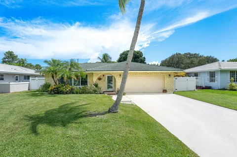 4520 NW 5TH AVENUE