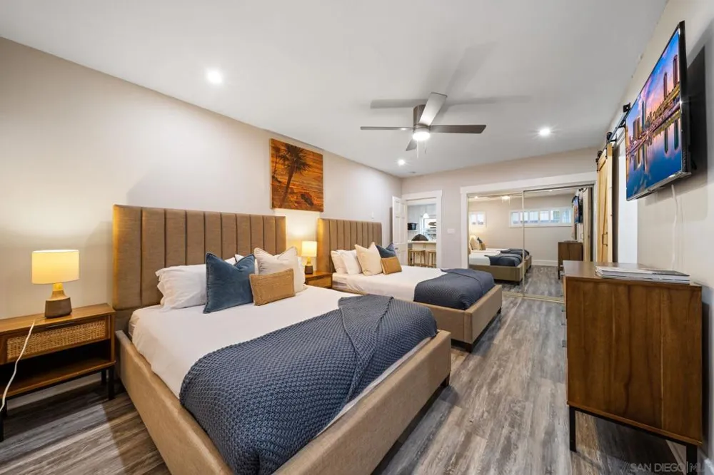 7375 Eads #A La Jolla, CA 92037