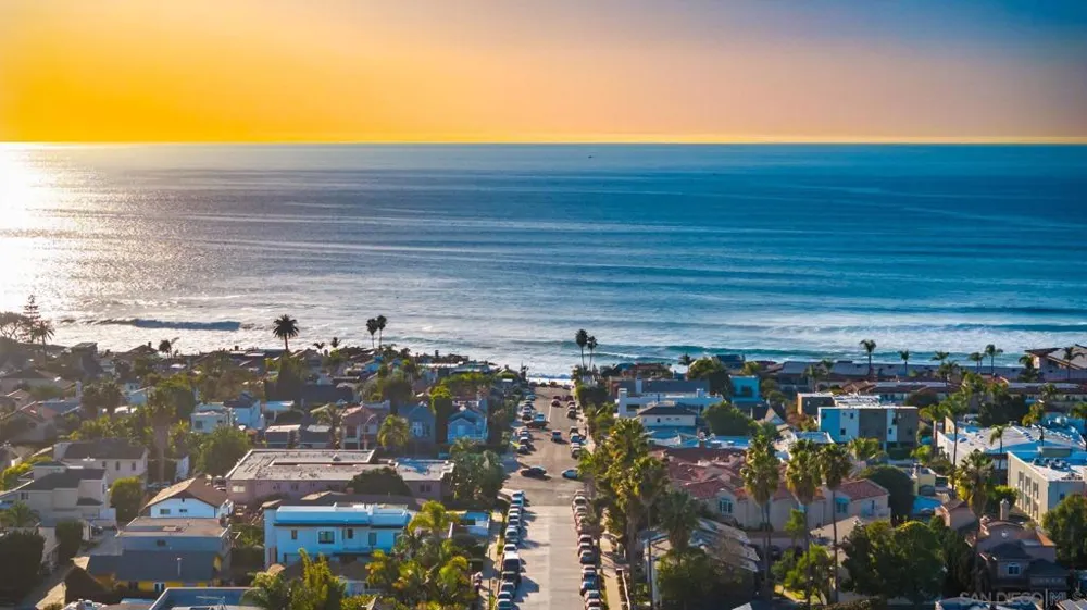 7375 Eads #A La Jolla, CA 92037