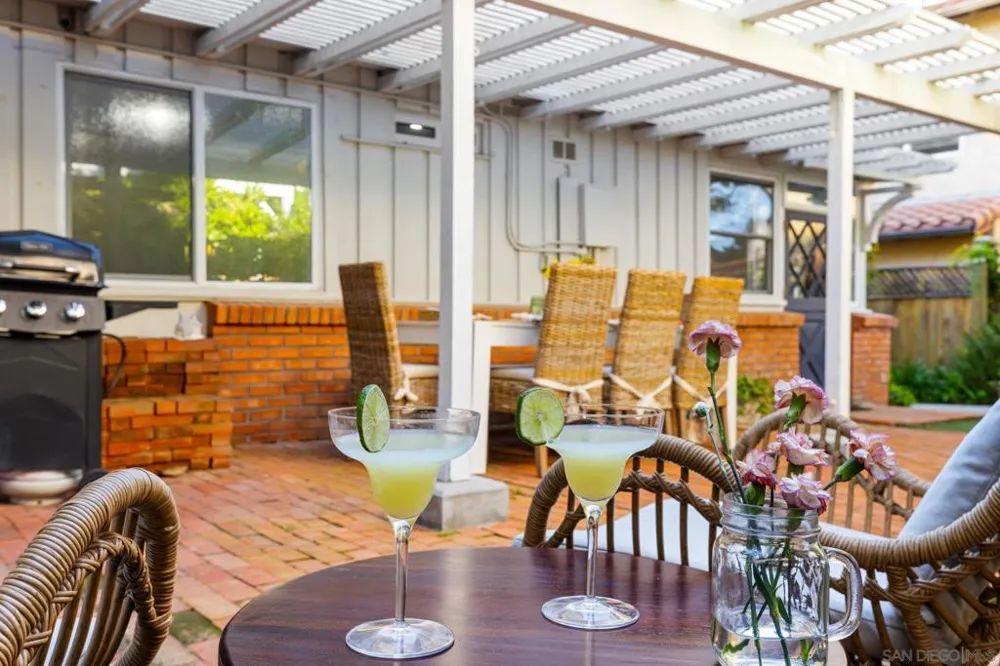 7375 Eads #A La Jolla, CA 92037