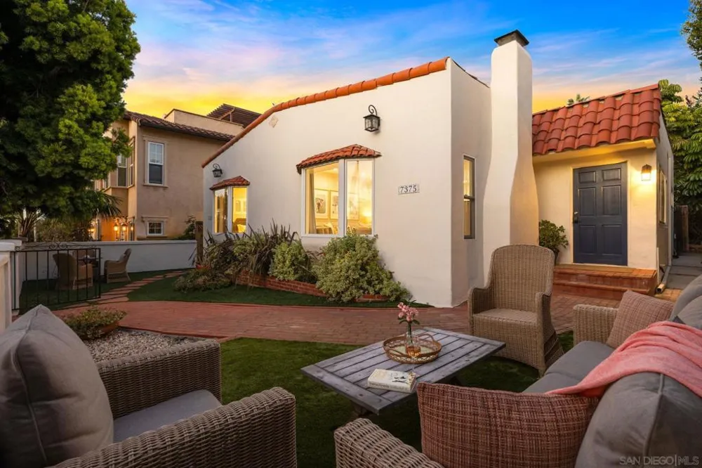 7375 Eads #A La Jolla, CA 92037