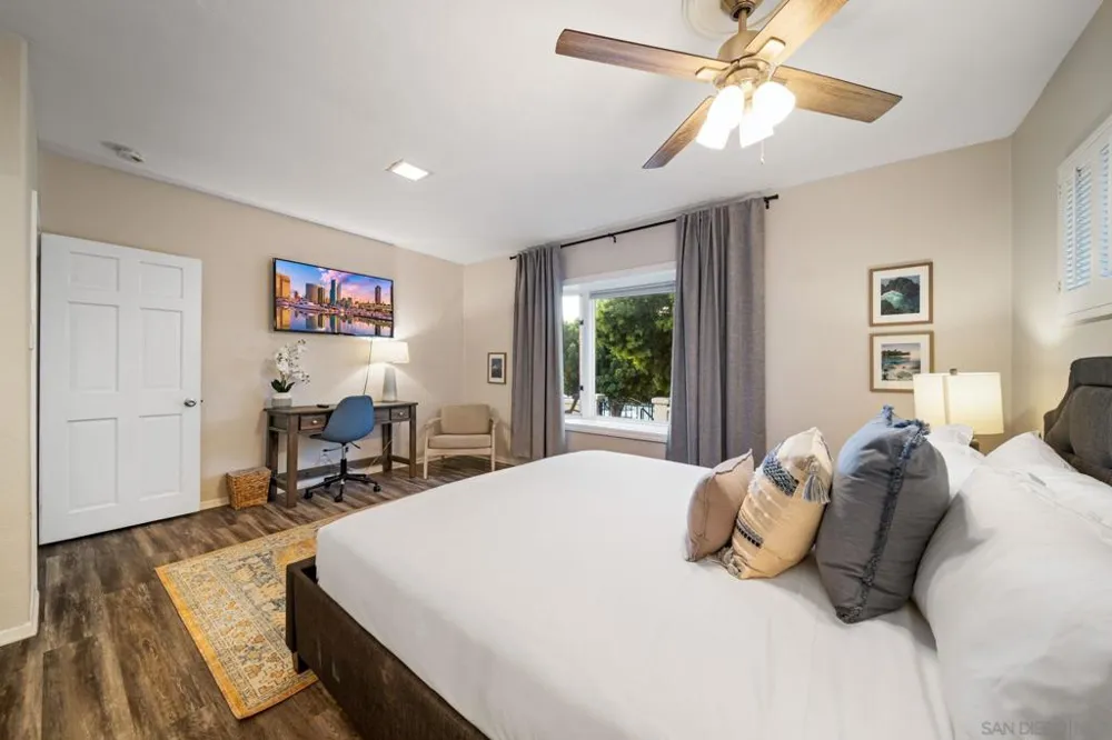 7375 Eads #A La Jolla, CA 92037