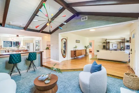 109 Vendola Drive