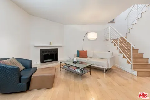 1830 Colby Avenue #9