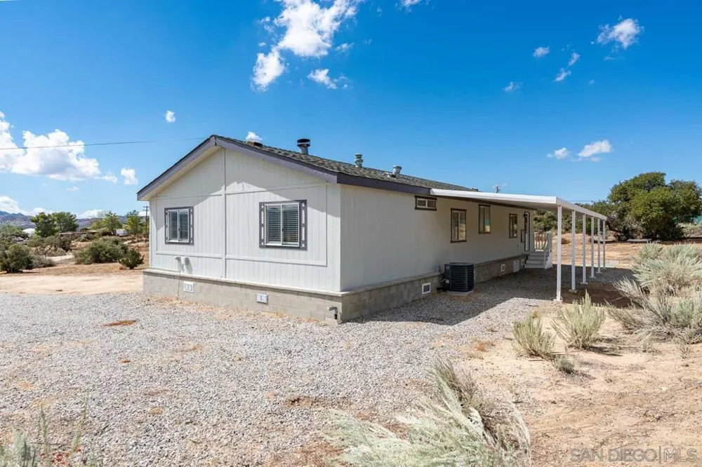 59420 Roger Lane Anza, CA 92539