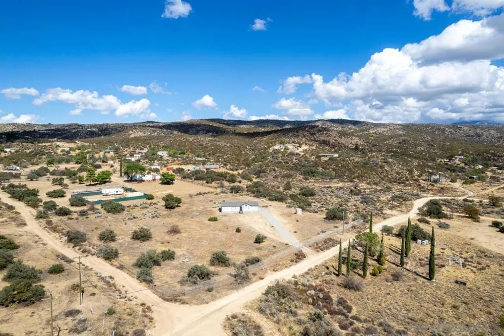 59420 Roger Lane Anza, CA 92539