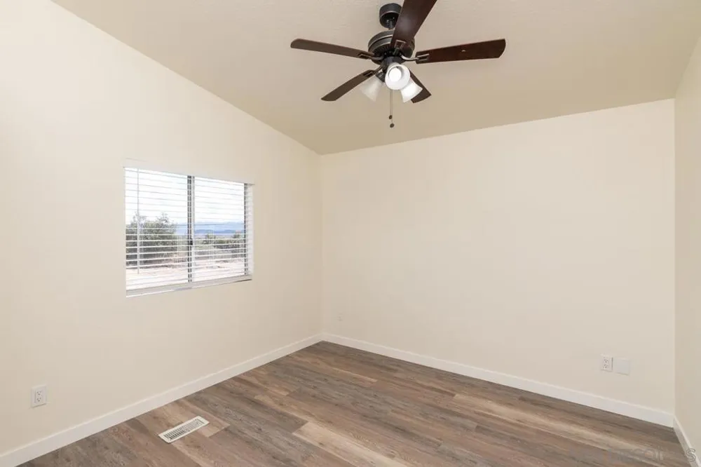59420 Roger Lane Anza, CA 92539