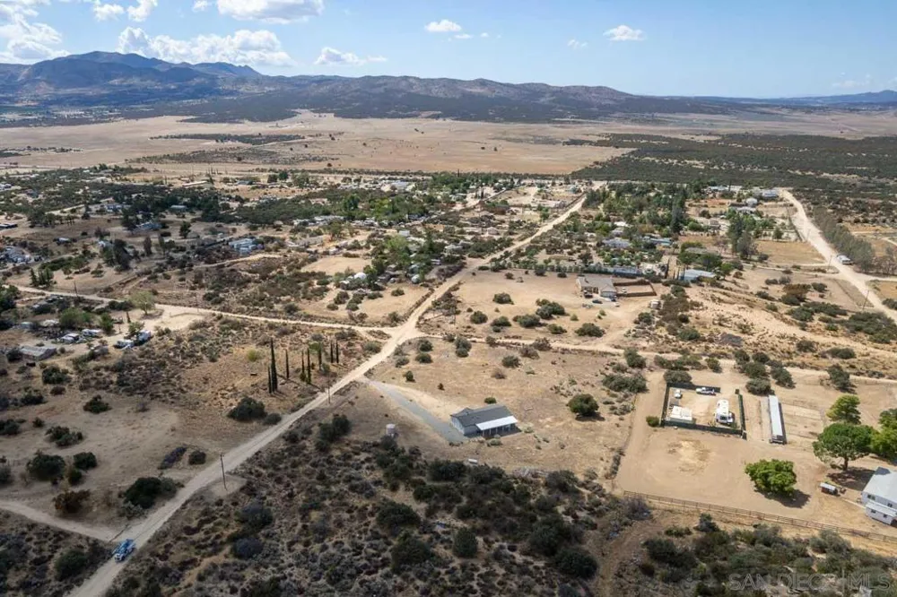 59420 Roger Lane Anza, CA 92539