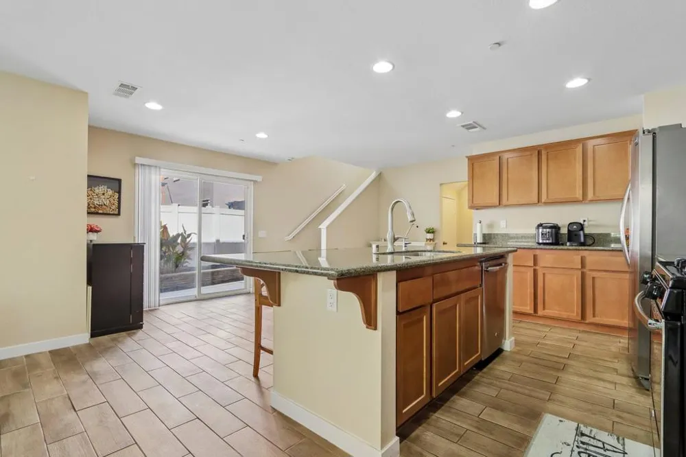 1410 Silverberry Lane Beaumont, CA 92223