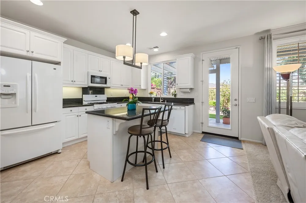 7940 S Mickelson Way Hemet, CA 92545