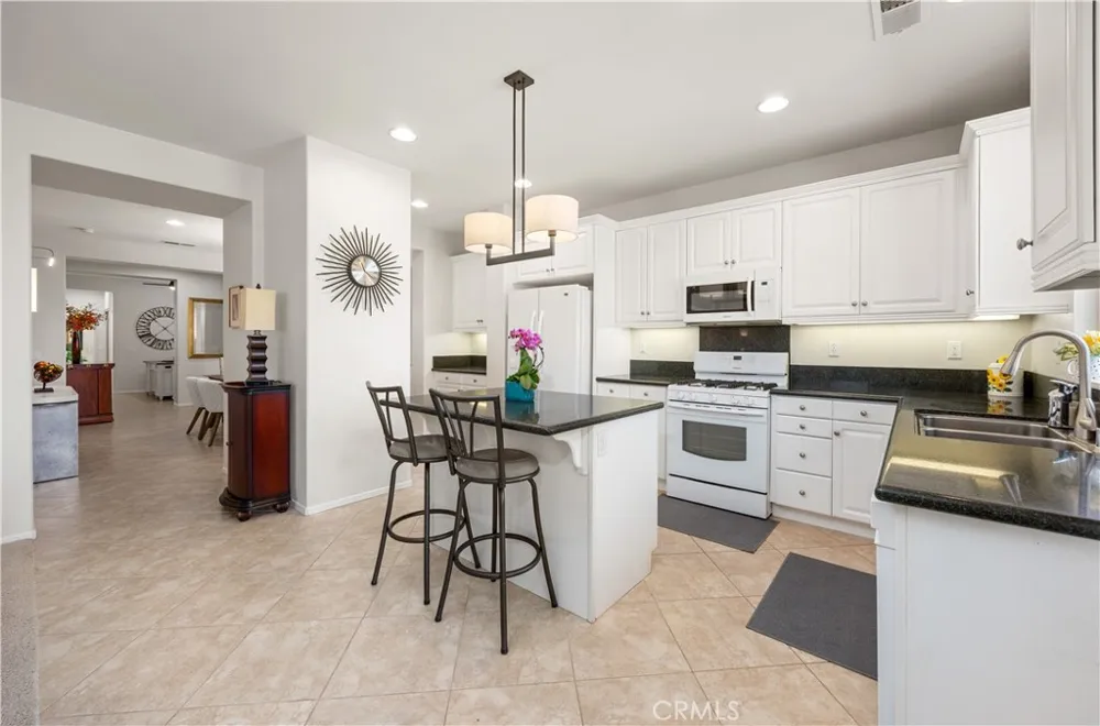 7940 S Mickelson Way Hemet, CA 92545