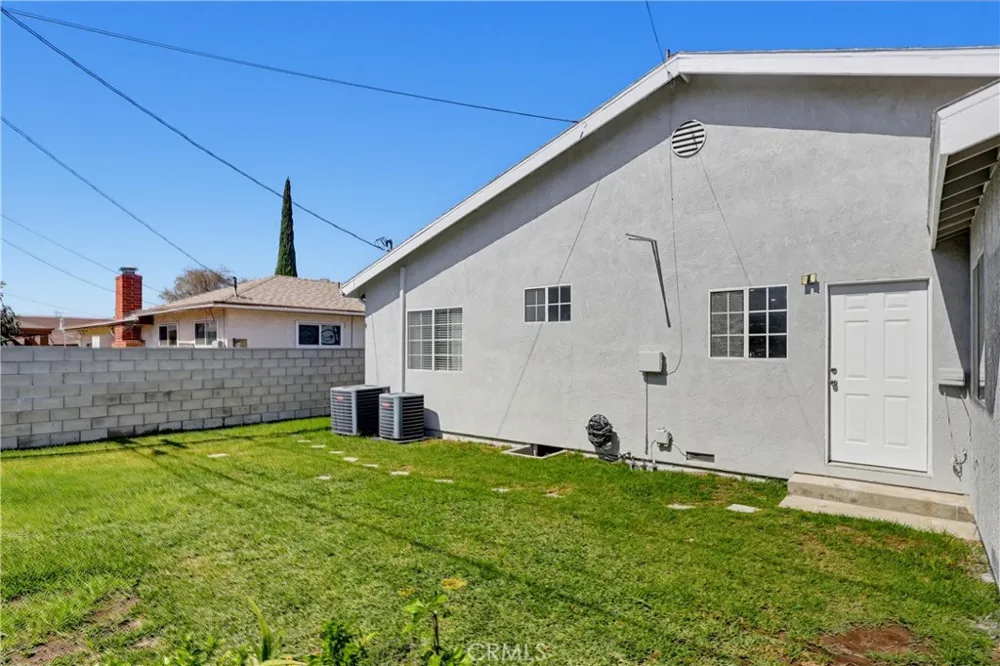 11456 Mclaren Street Norwalk, CA 90650