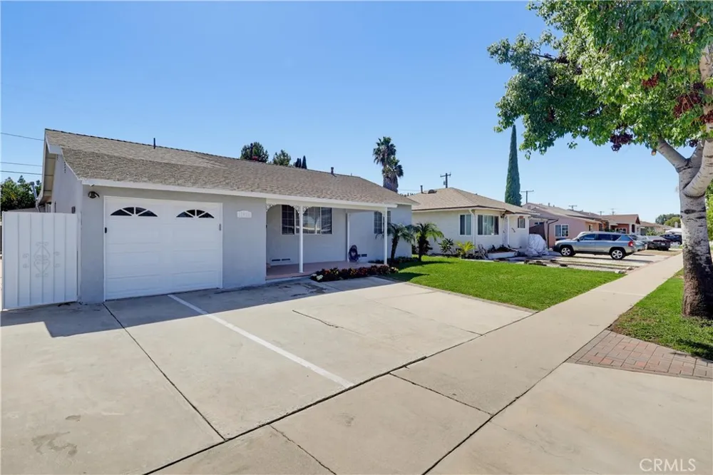 11456 Mclaren Street Norwalk, CA 90650
