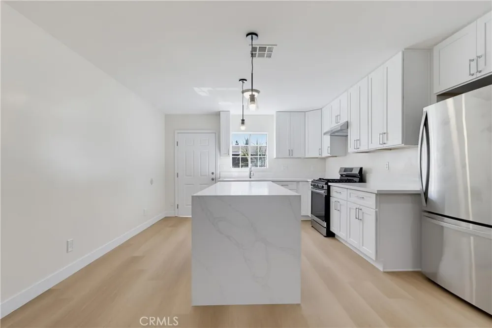 11456 Mclaren Street Norwalk, CA 90650