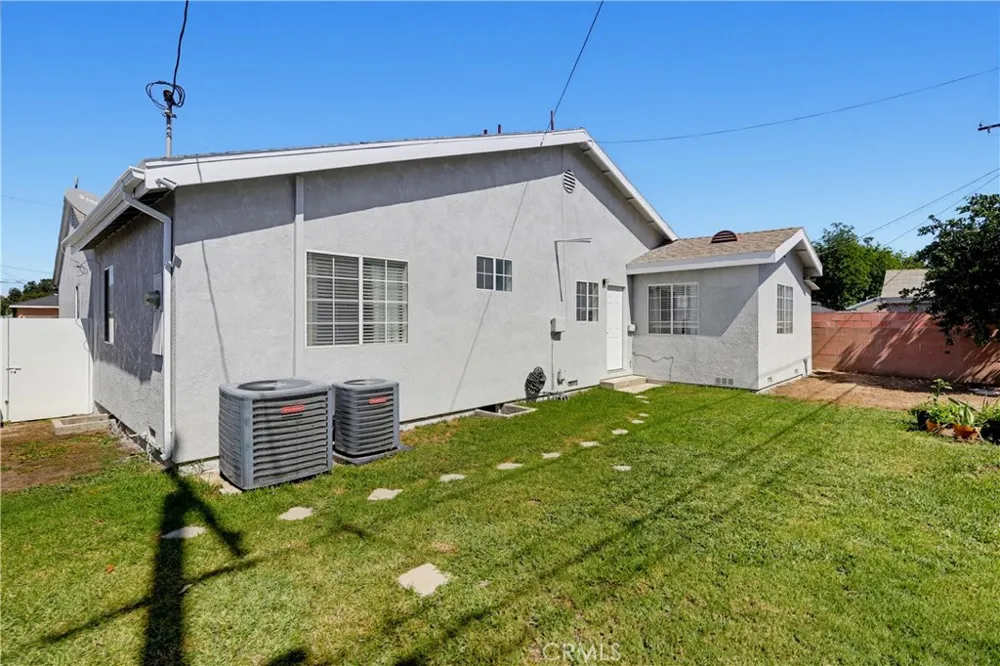 11456 Mclaren Street Norwalk, CA 90650