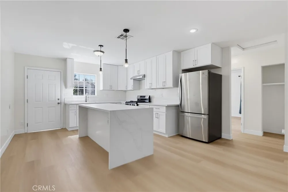 11456 Mclaren Street Norwalk, CA 90650