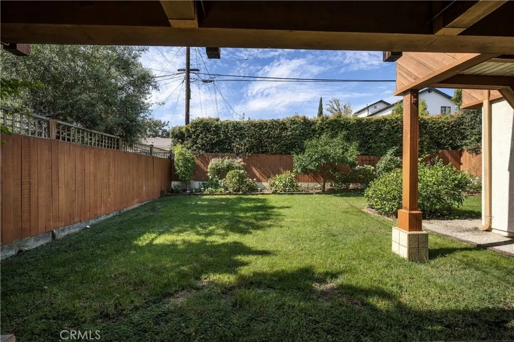 3585 Military Los Angeles, CA 90034