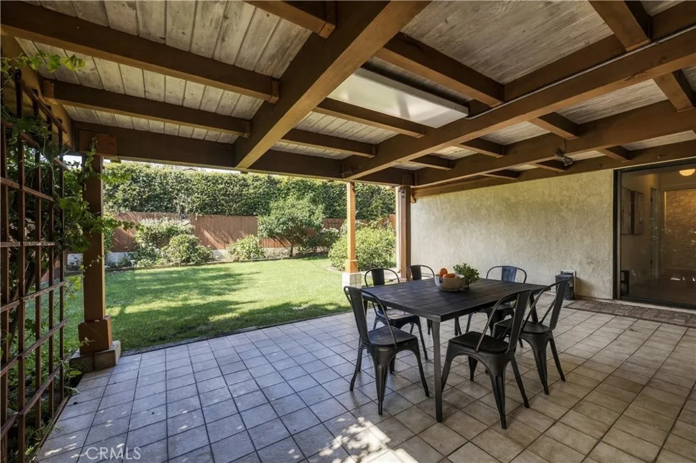 3585 Military Los Angeles, CA 90034
