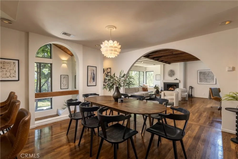 3585 Military Los Angeles, CA 90034
