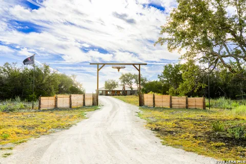 1202 Native Trail Way