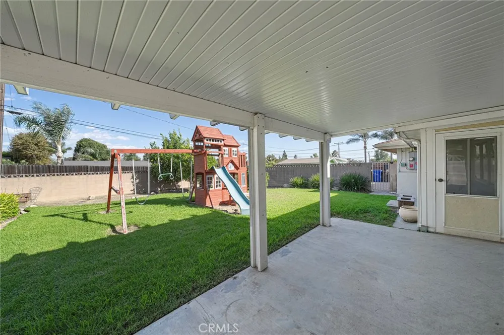 1848 2nd Upland, CA 91784