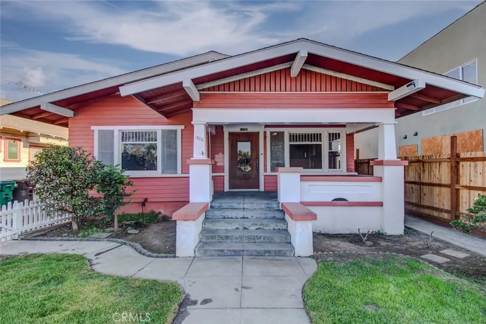 1700 E 7th Long Beach, CA 90813