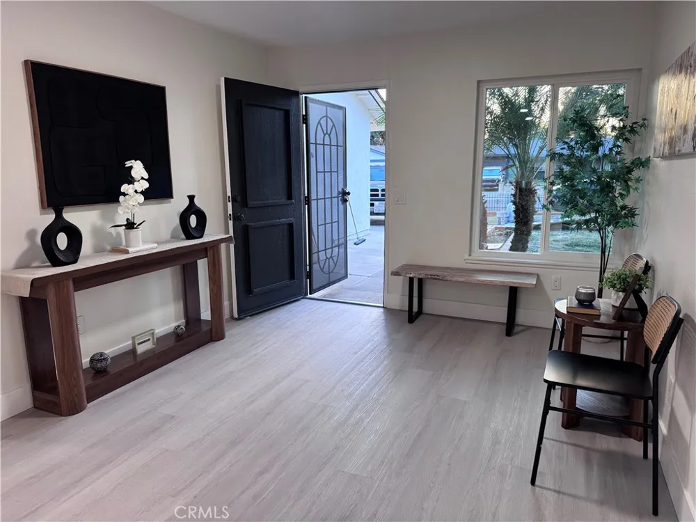 2863 S Cypress Point Ontario, CA 91761