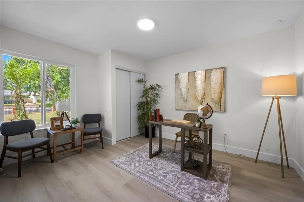 2863 S Cypress Point Ontario, CA 91761