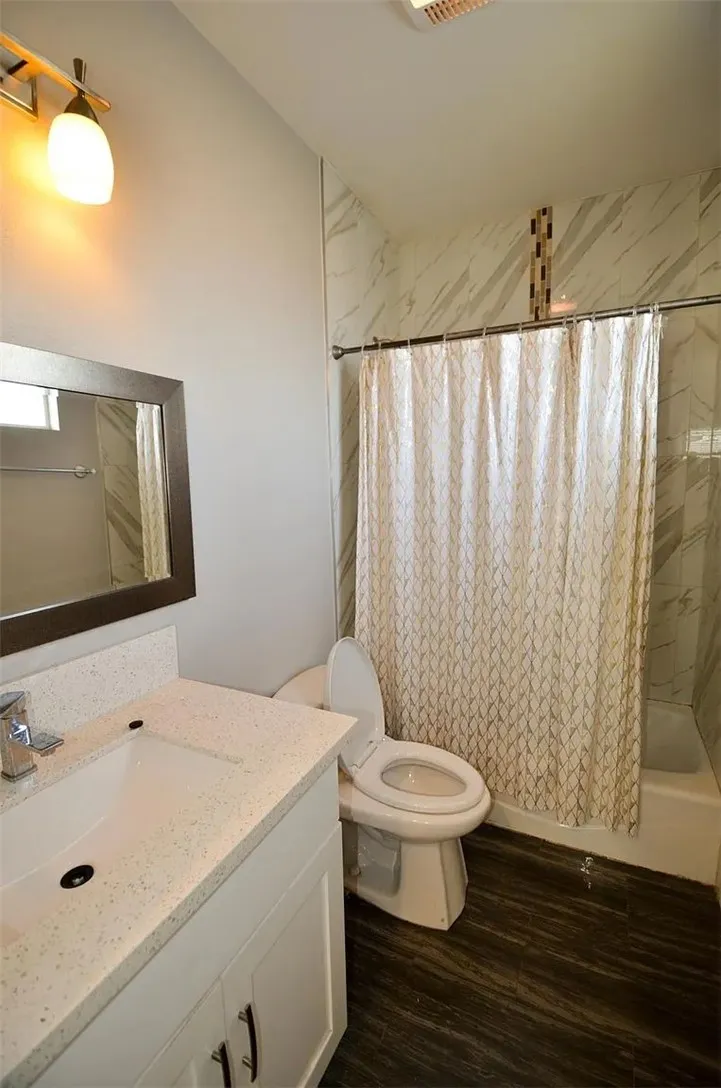 134 E 104th Los Angeles, CA 90003