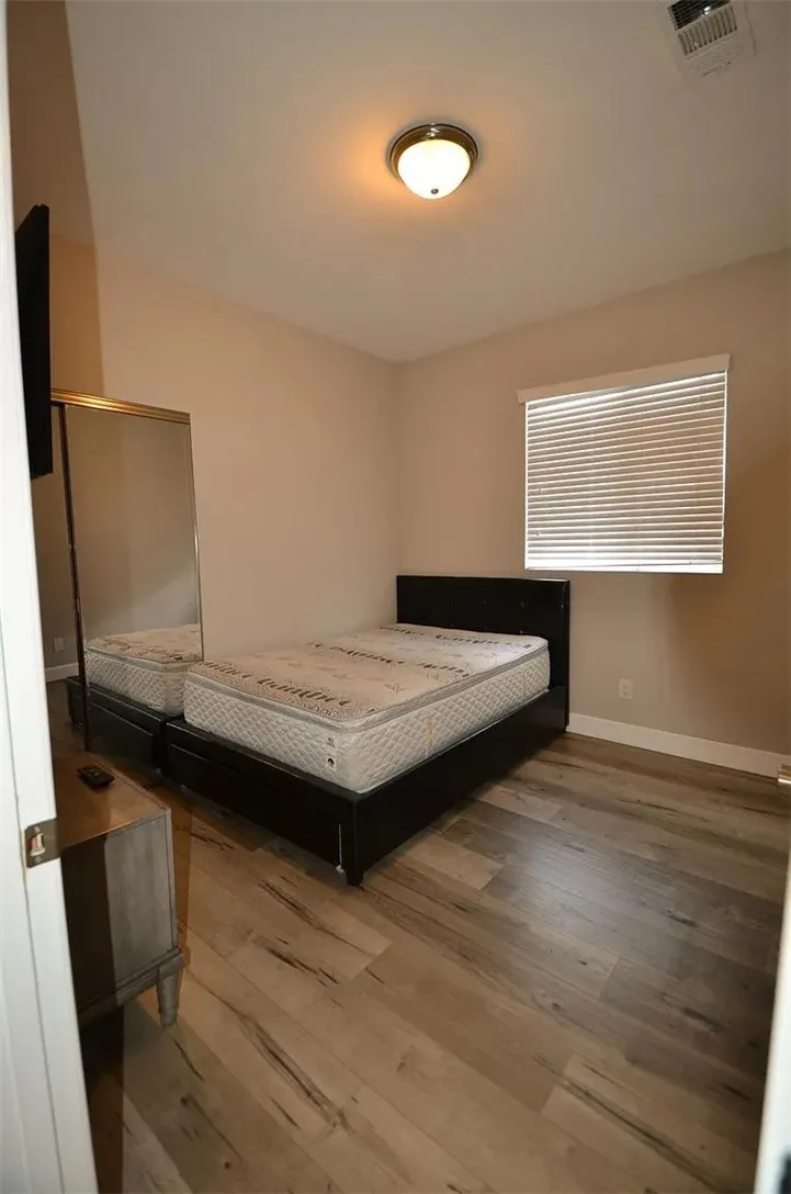 134 E 104th Los Angeles, CA 90003