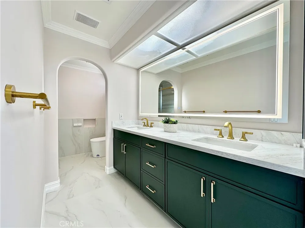 4751 Glen Ivy Street La Verne, CA 91750