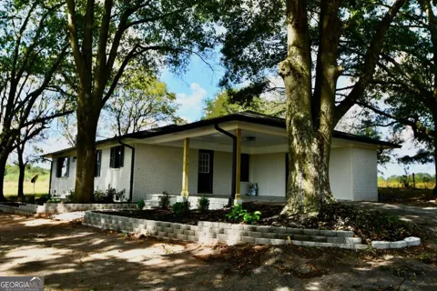 8588 Hwy 98 West