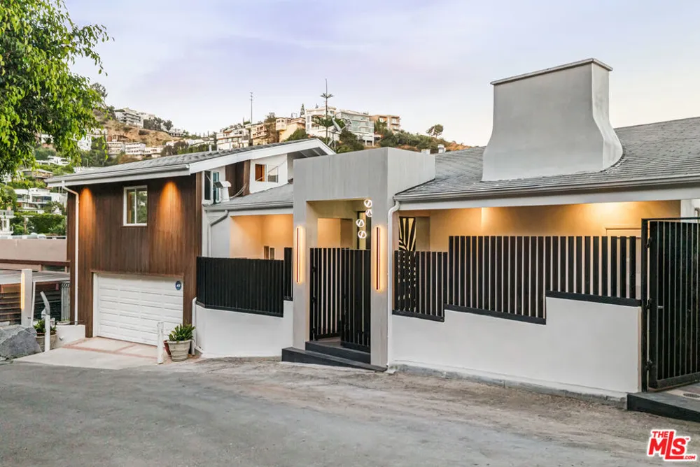 8874 Evanview Drive Los Angeles, CA 90069