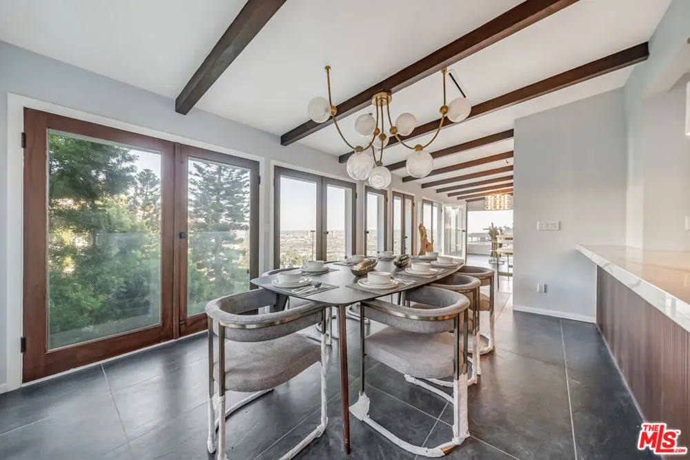 8874 Evanview Drive Los Angeles, CA 90069