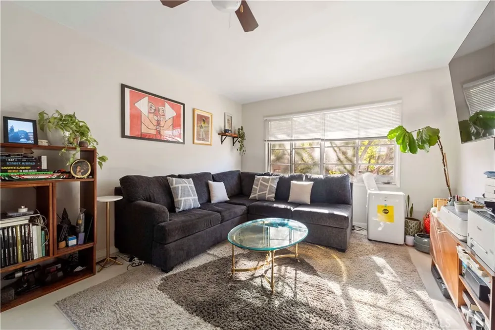 4051 Abourne Road #D Los Angeles, CA 90008