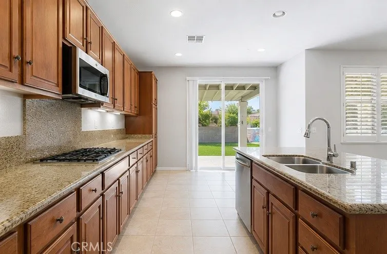 6136 Walnut Grove Court Rancho Cucamonga, CA 91739