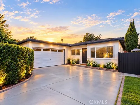 1119 Angelcrest Drive