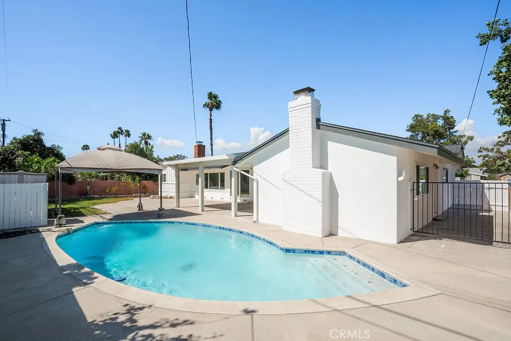 2608 W Palais Road Anaheim, CA 92804