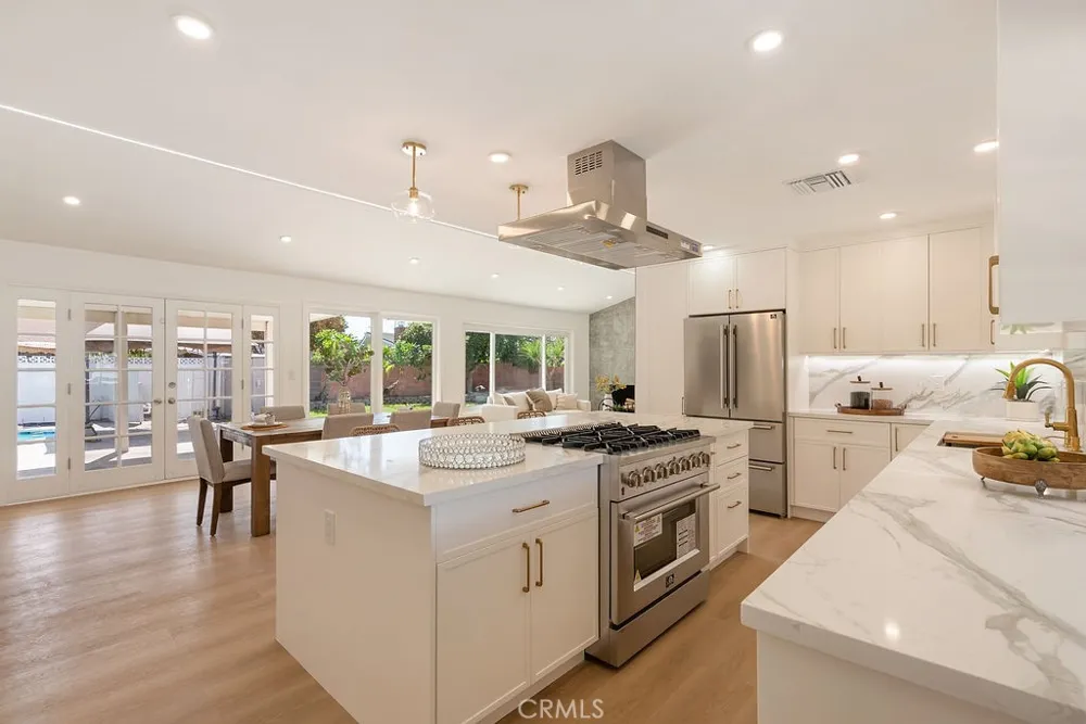 2608 W Palais Road Anaheim, CA 92804