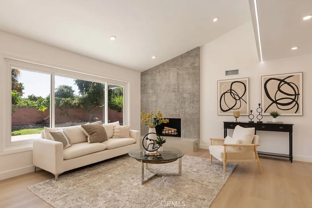 2608 W Palais Road Anaheim, CA 92804