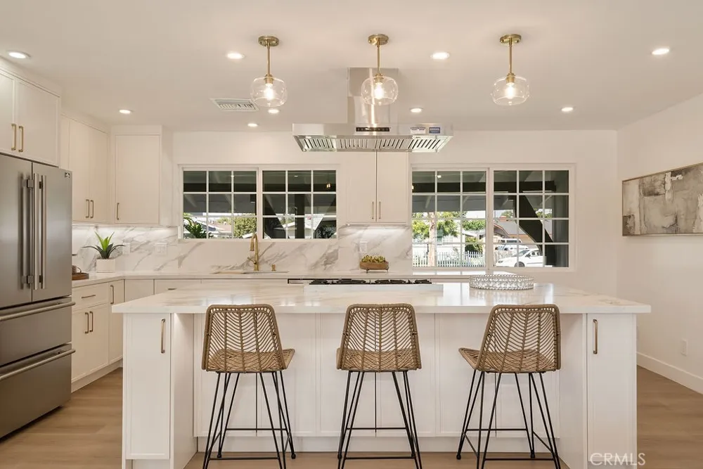 2608 W Palais Road Anaheim, CA 92804