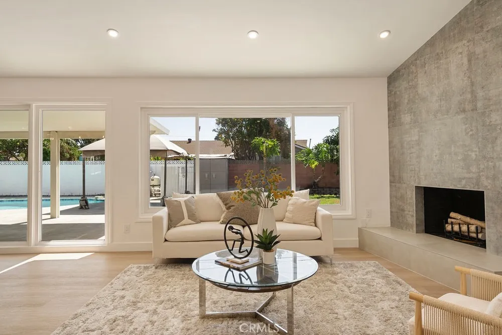 2608 W Palais Road Anaheim, CA 92804